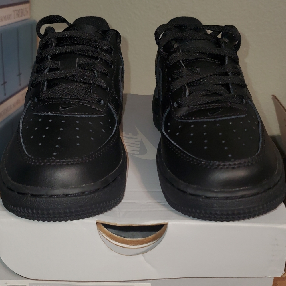 New Air Force 1 (black)